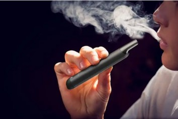 Vật Liệu Dẫn Nhiệt Thuốc L&aacute; Điện Tử - Tấm Than Ch&igrave; V&agrave; Tấm Nhiệt Silicon